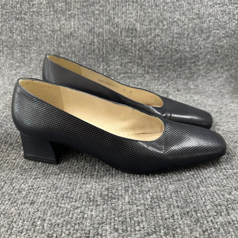 Stuart Weitzman Women's Maeve 50 Low Block Heel Almond Toe Classic Dress Shoes 8